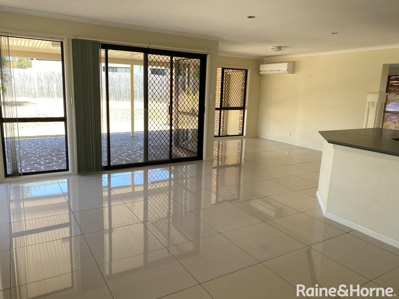 Photo - 9 Canning Court, Kuraby QLD 4112 - Image 8