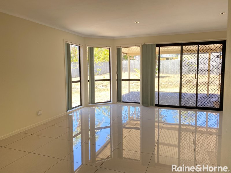 Photo - 9 Canning Court, Kuraby QLD 4112 - Image 9