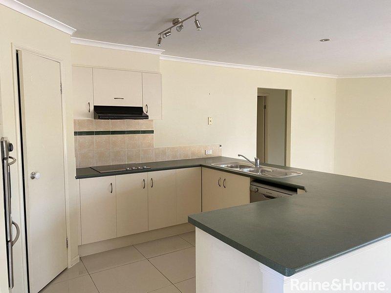 Photo - 9 Canning Court, Kuraby QLD 4112 - Image 12