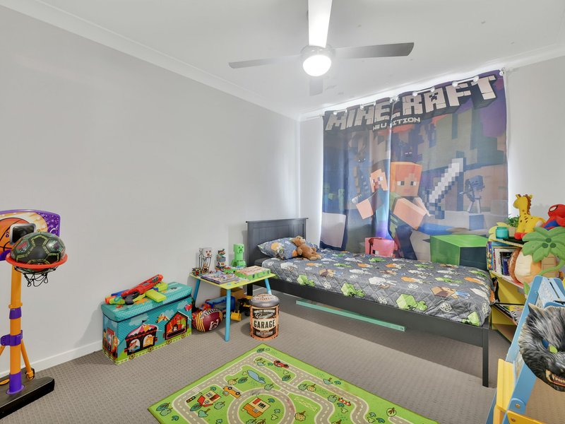 Photo - 9 Canopy View Court, Flagstone QLD 4280 - Image 11