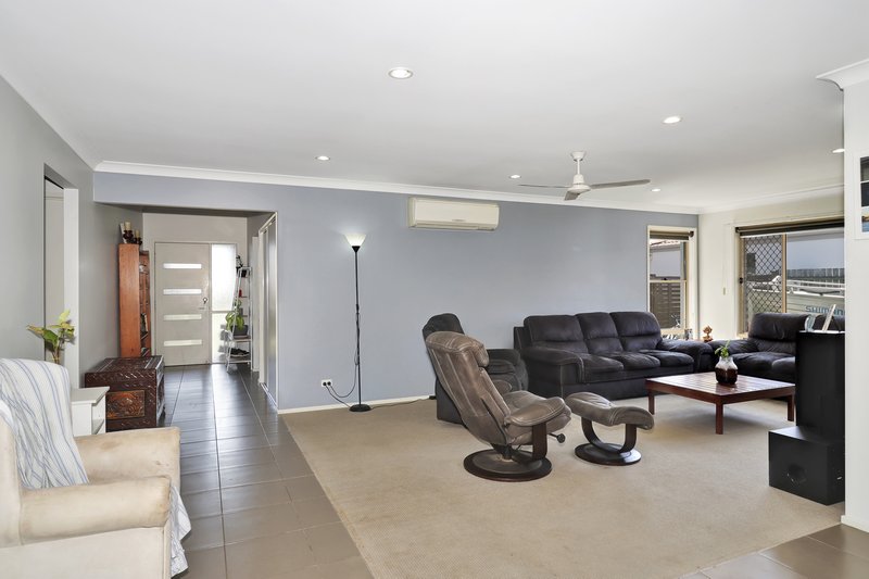 Photo - 9 Captain Cook Street, Urraween QLD 4655 - Image 4