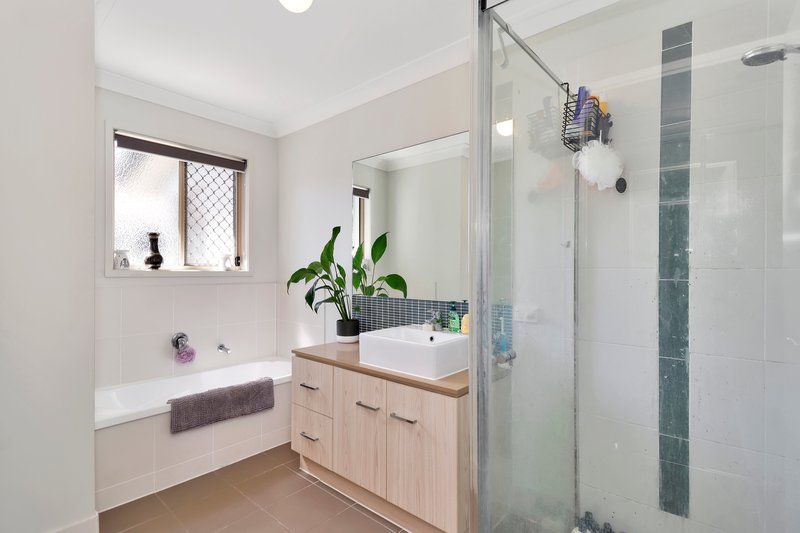 Photo - 9 Captain Cook Street, Urraween QLD 4655 - Image 11