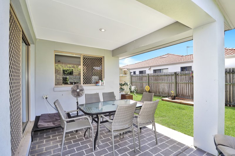 Photo - 9 Captain Cook Street, Urraween QLD 4655 - Image 13