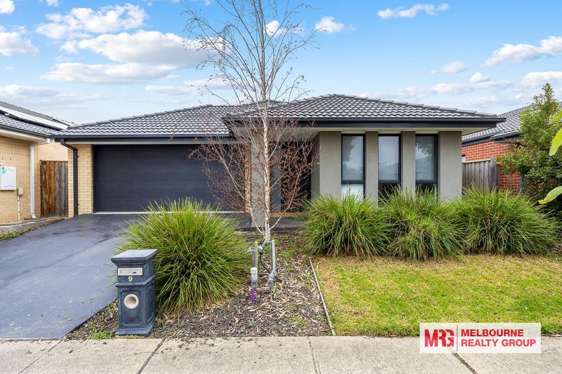 9 Captain Street, Officer VIC 3809