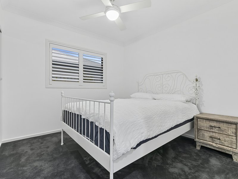 Photo - 9 Caraway Cres , Banksia Beach QLD 4507 - Image 15