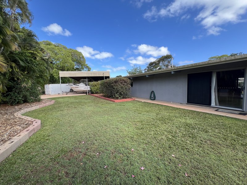 Photo - 9 Carcoola Court, Rocky Point QLD 4874 - Image 4