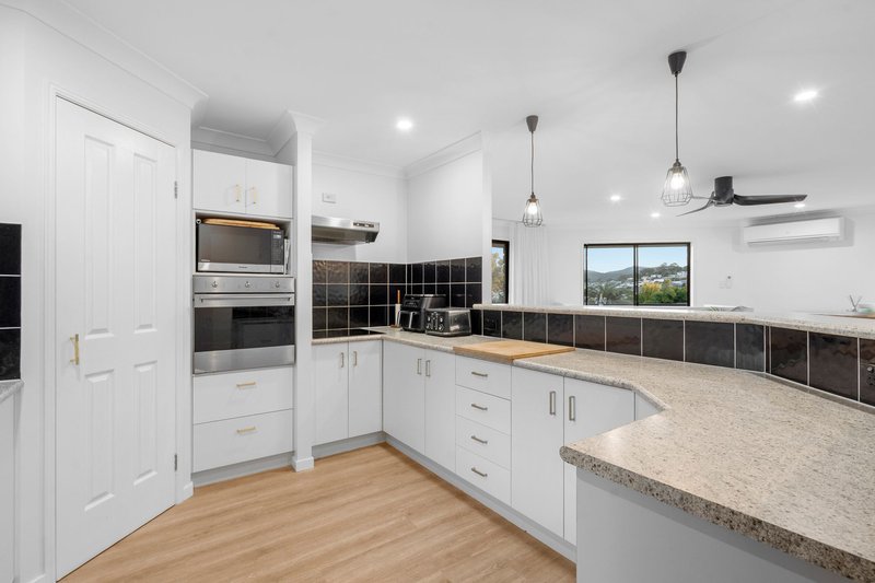 Photo - 9 Cardrona Crescent, Ormeau Hills QLD 4208 - Image 4