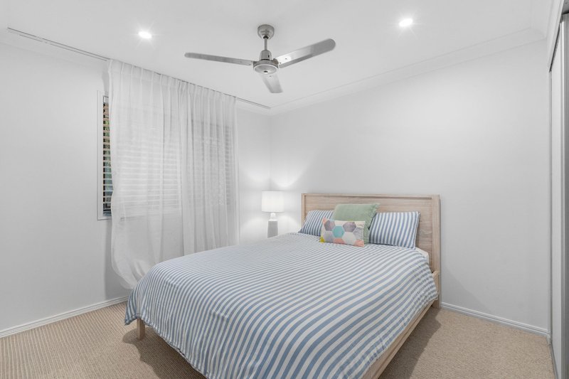 Photo - 9 Cardrona Crescent, Ormeau Hills QLD 4208 - Image 11