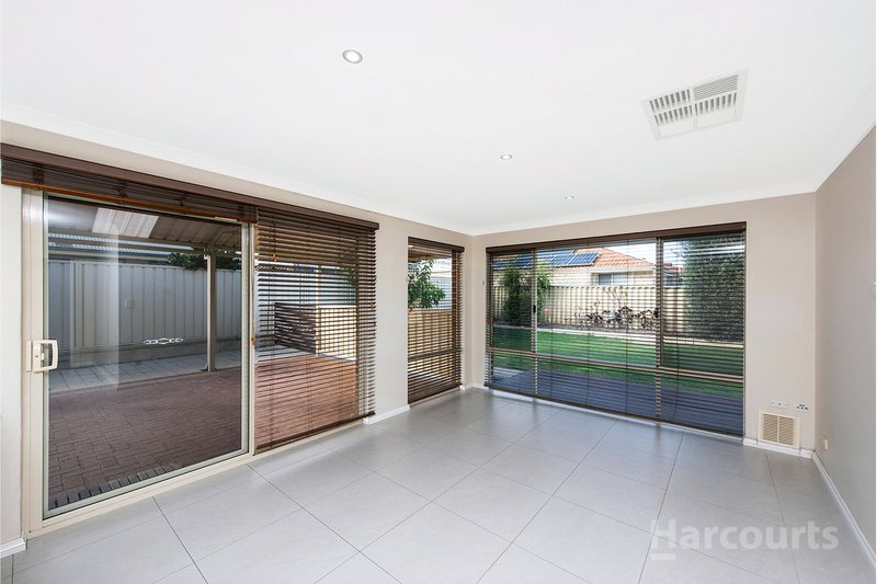 Photo - 9 Carisbrooke Loop, Hocking WA 6065 - Image 13