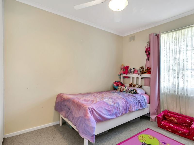 Photo - 9 Carmela Avenue, Morphett Vale SA 5162 - Image 10