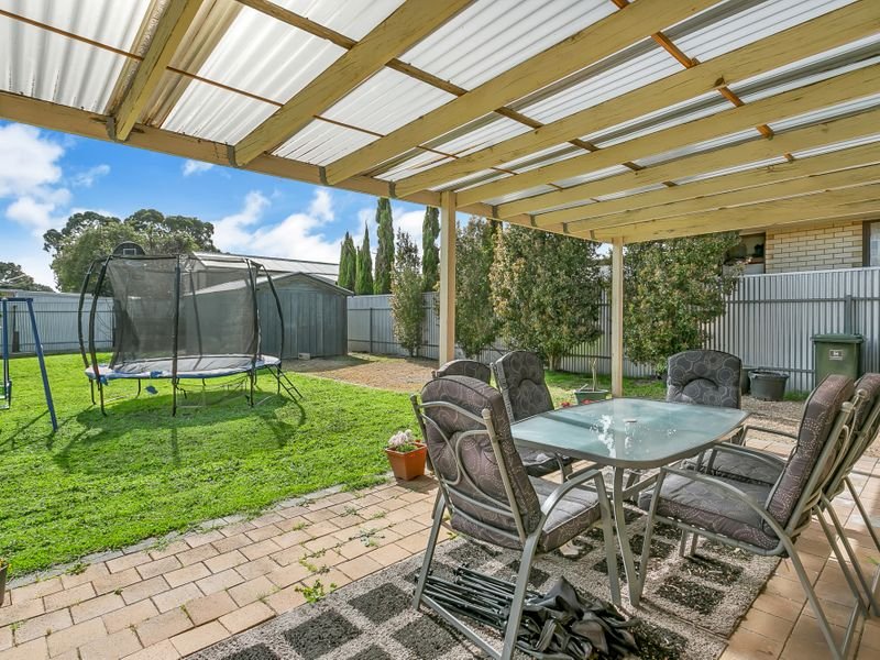 Photo - 9 Carmela Avenue, Morphett Vale SA 5162 - Image 15