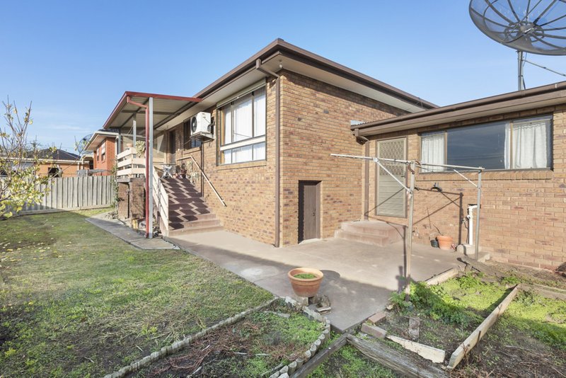 Photo - 9 Carrington Boulevard, Thomastown VIC 3074 - Image 7