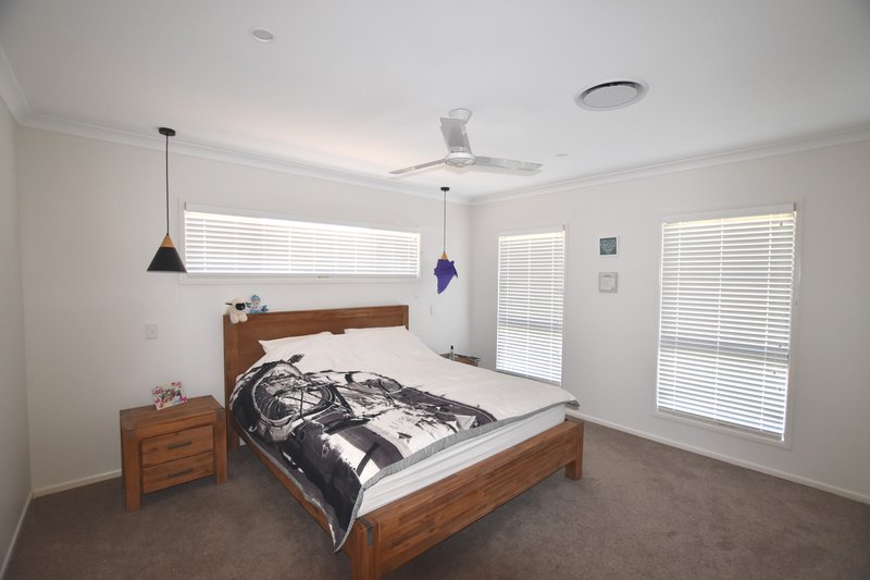 Photo - 9 Cascade Close, New Auckland QLD 4680 - Image 8