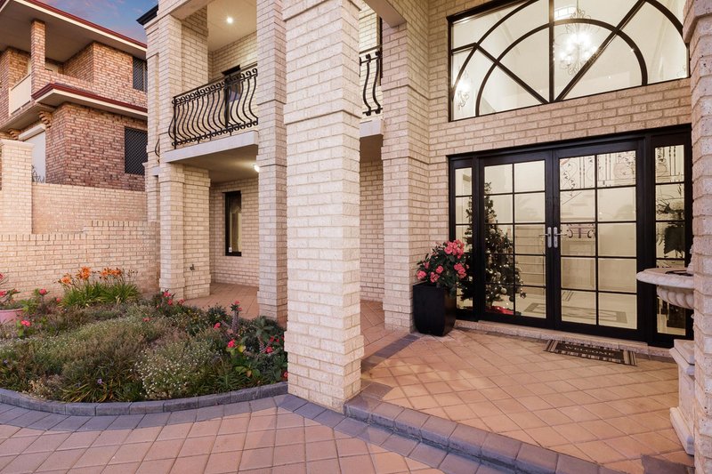 Photo - 9 Castellon Crescent, Coogee WA 6166 - Image 2