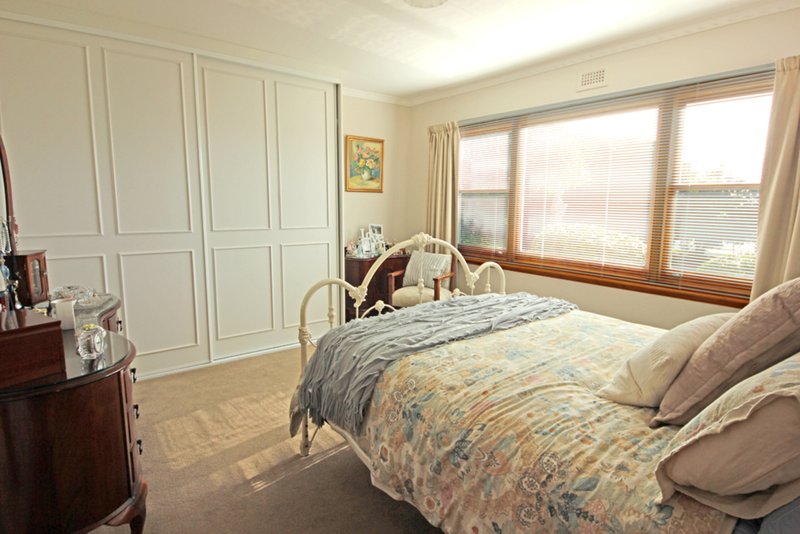 Photo - 9 Casuarina Crescent, Berriedale TAS 7011 - Image 9