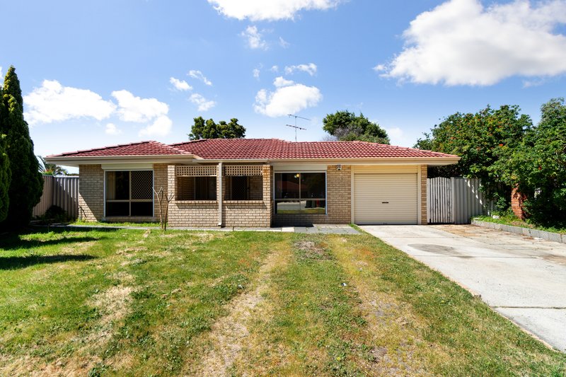 Photo - 9 Caswell Court, Marangaroo WA 6064 - Image 4