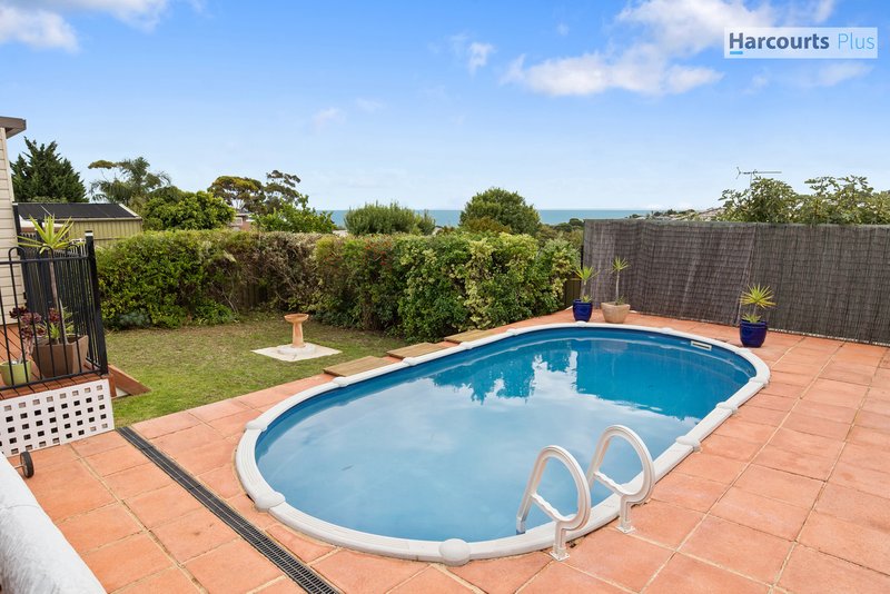 Photo - 9 Caswell Drive, Hallett Cove SA 5158 - Image 17