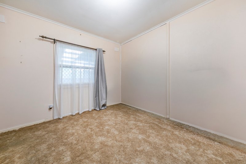 Photo - 9 Cawrse Street, Davoren Park SA 5113 - Image 5