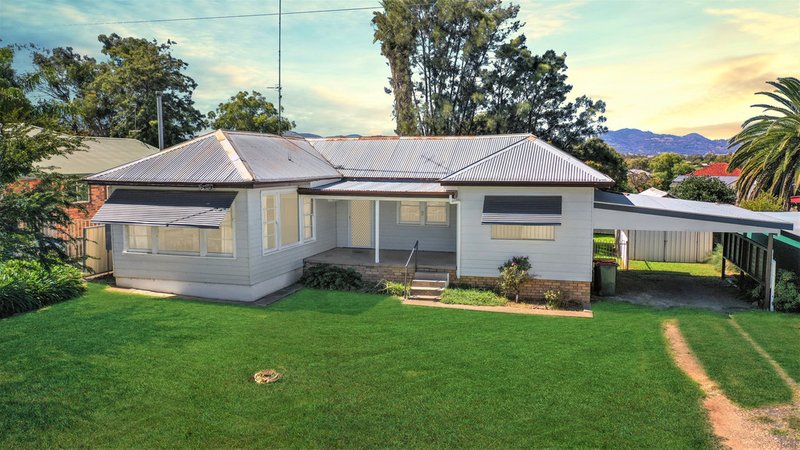 9 Centre Street, Quirindi NSW 2343