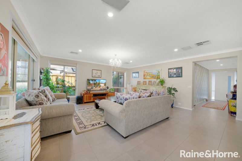 Photo - 9 Cepora Road, Tarneit VIC 3029 - Image 5