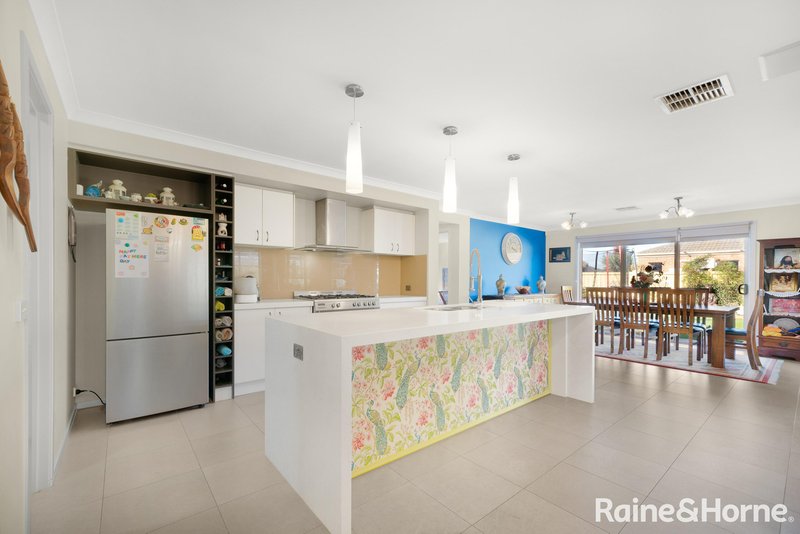 Photo - 9 Cepora Road, Tarneit VIC 3029 - Image 11