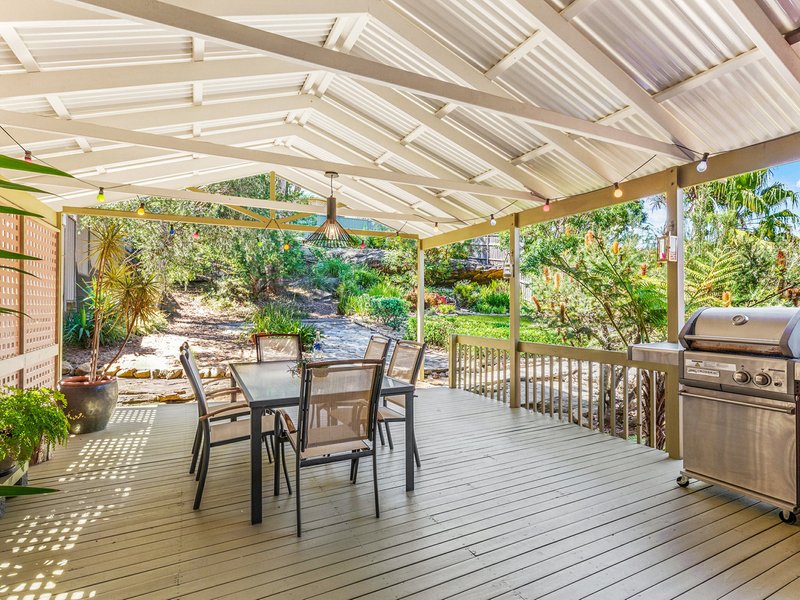 Photo - 9 Chainmail Crescent, Castle Hill NSW 2154 - Image 8