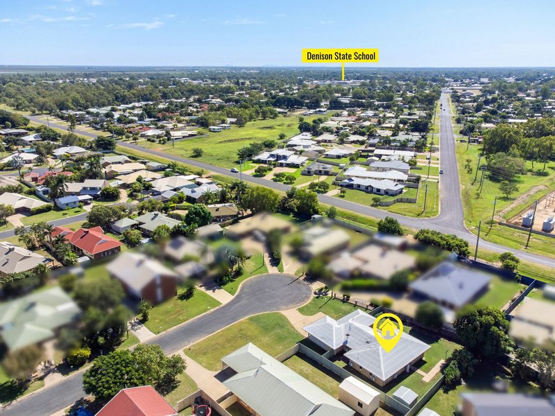 Photo - 9 Chalmers Crescent, Emerald QLD 4720 - Image 2