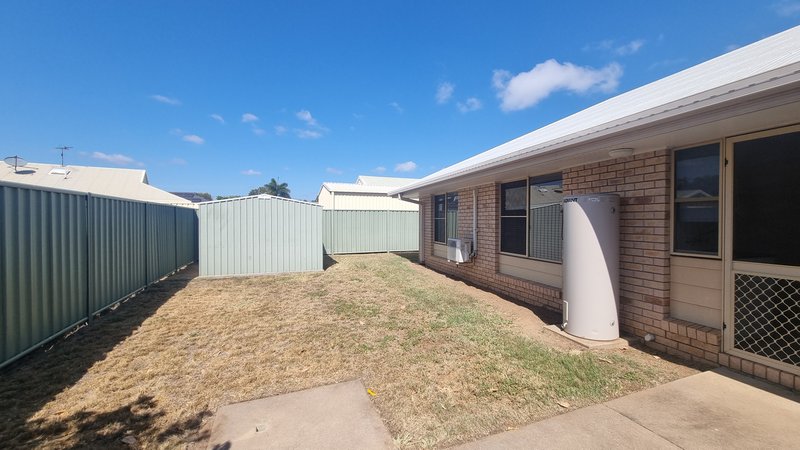 Photo - 9 Chalmers Crescent, Emerald QLD 4720 - Image 20