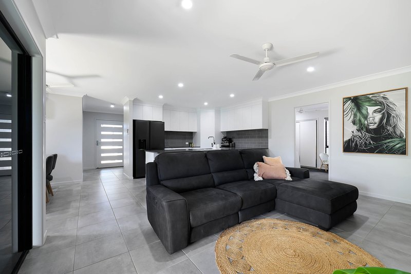 Photo - 9 Chameo Place, Marian QLD 4753 - Image 6