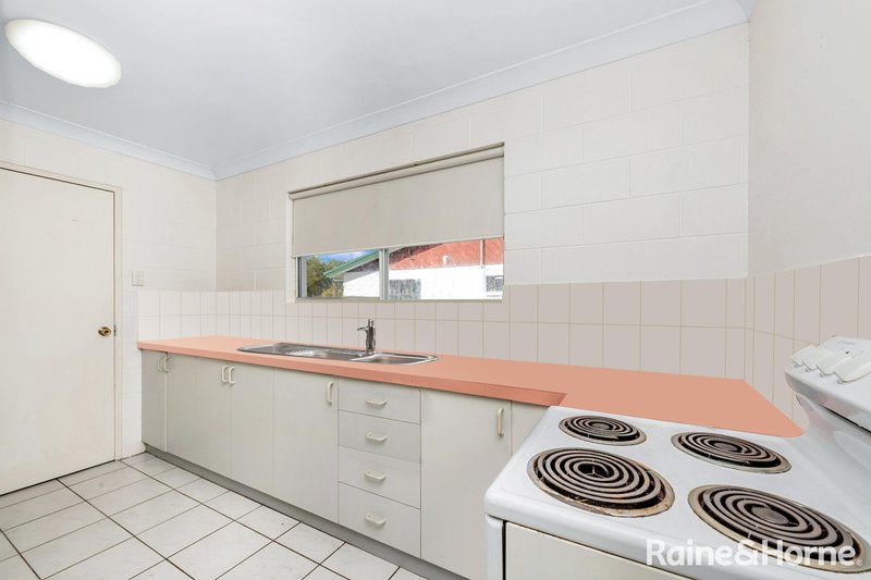 Photo - 9 Champagne Crescent, Kelso QLD 4815 - Image 3