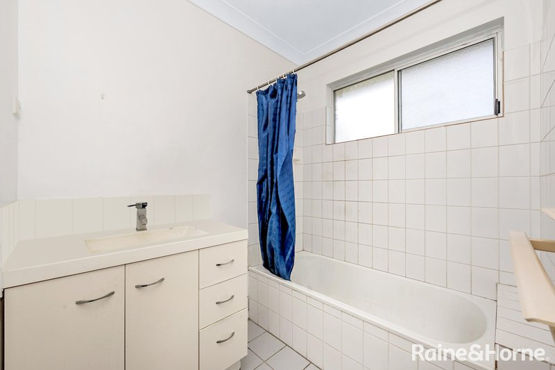 Photo - 9 Champagne Crescent, Kelso QLD 4815 - Image 6