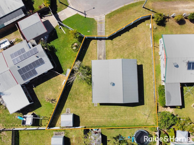 Photo - 9 Champagne Crescent, Kelso QLD 4815 - Image 9