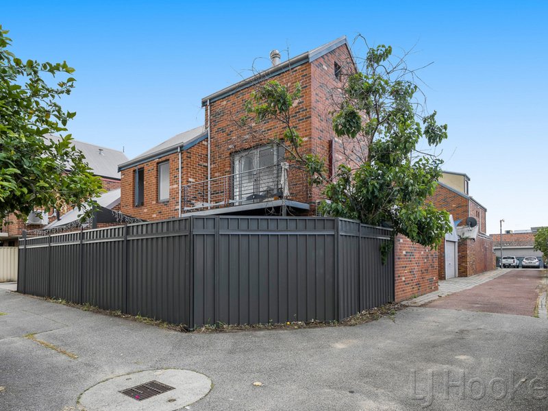 Photo - 9 Chapman Street, Perth WA 6000 - Image 2