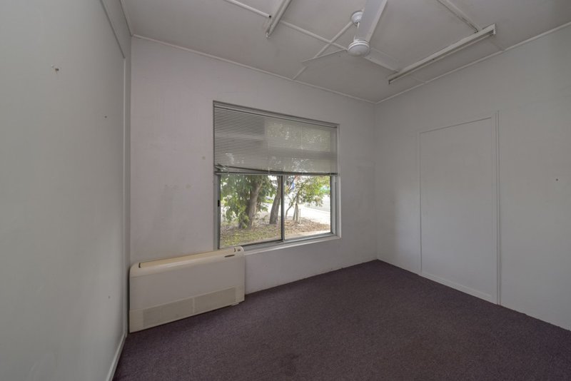 Photo - 9 Chapman Street, Proserpine QLD 4800 - Image 11