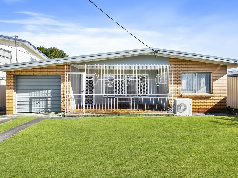 Photo - 9 Charlotte Avenue, Bongaree QLD 4507 - Image 1