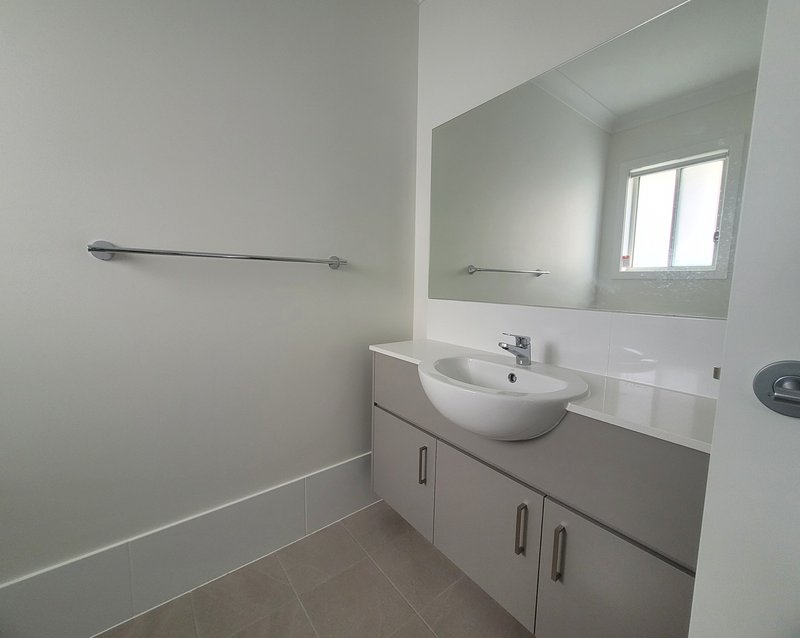 Photo - 9 Cheetham Crescent, North Rothbury NSW 2335 - Image 8