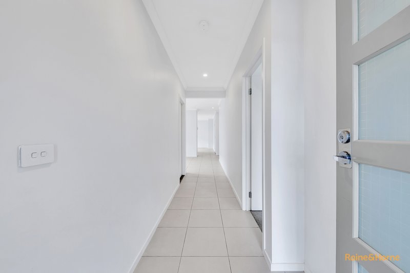 Photo - 9 Cherish Drive, Tarneit VIC 3029 - Image 2