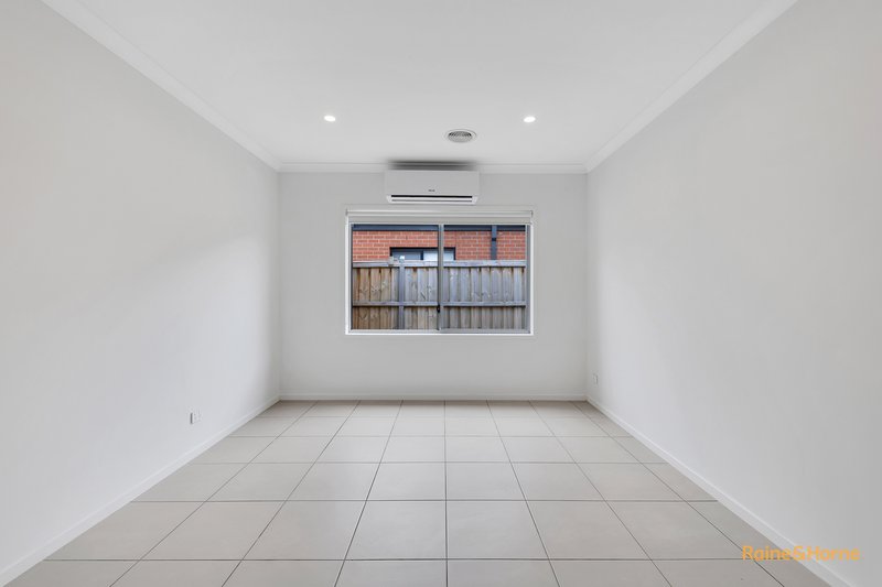 Photo - 9 Cherish Drive, Tarneit VIC 3029 - Image 5