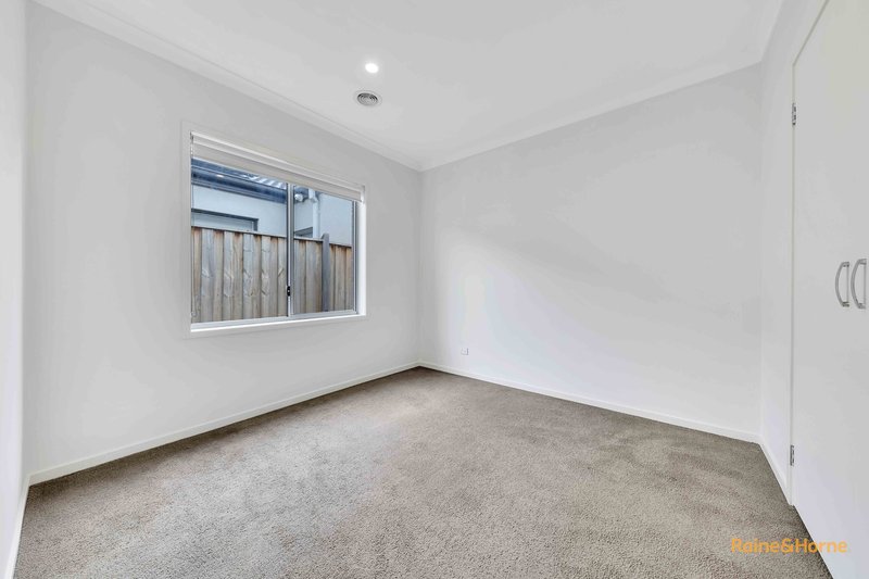 Photo - 9 Cherish Drive, Tarneit VIC 3029 - Image 12