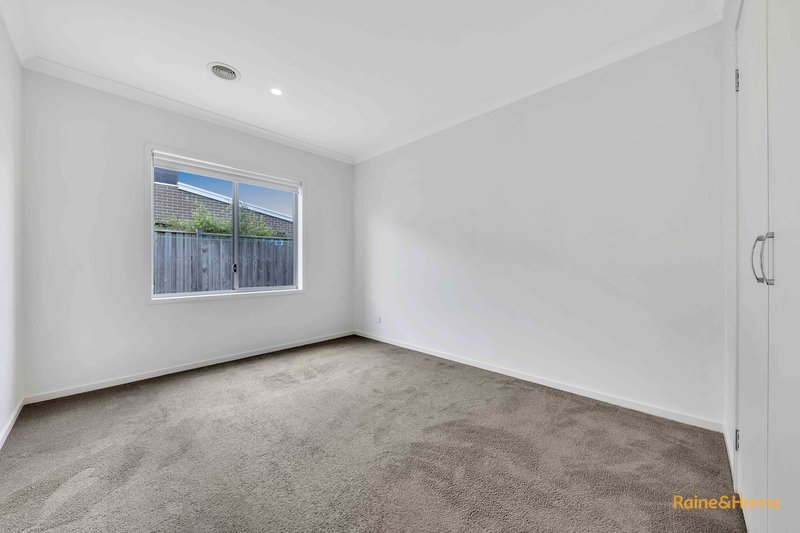 Photo - 9 Cherish Drive, Tarneit VIC 3029 - Image 13