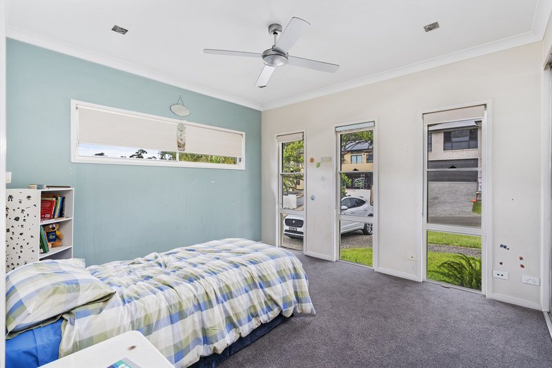 Photo - 9 Chevron Rise, Highland Park QLD 4211 - Image 9