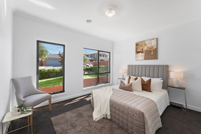 Photo - 9 Chiltern Way, Wollert VIC 3750 - Image 3