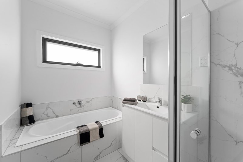 Photo - 9 Chiltern Way, Wollert VIC 3750 - Image 11