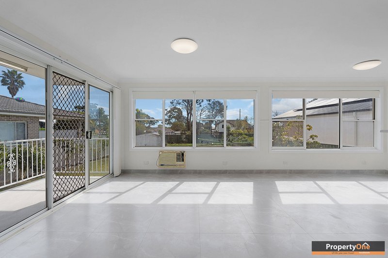 Photo - 9 Chipilly Avenue, Engadine NSW 2233 - Image 5