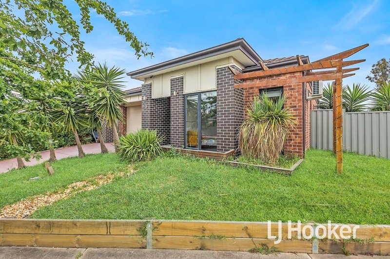 Photo - 9 Chorus Way, Cranbourne East VIC 3977 - Image 15