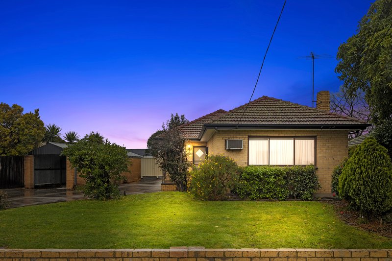 Photo - 9 Chowne Street, Lalor VIC 3075 - Image 3