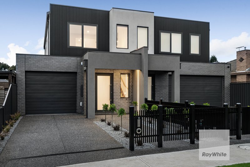 Photo - 9 Christopher Crescent, Tullamarine VIC 3043 - Image 2