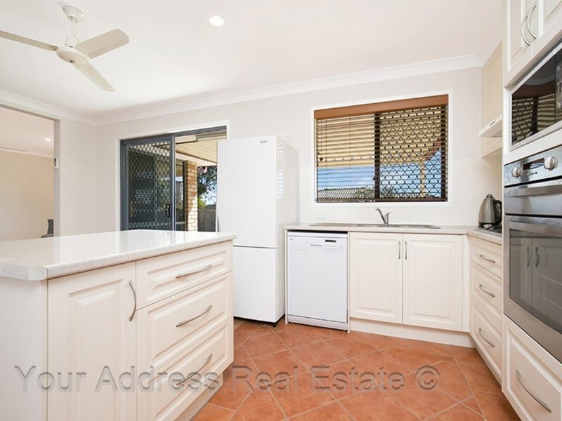 Photo - 9 Cinear Court, Regents Park QLD 4118 - Image 2