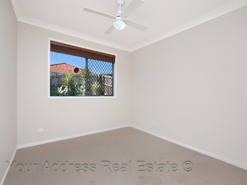 Photo - 9 Cinear Court, Regents Park QLD 4118 - Image 9