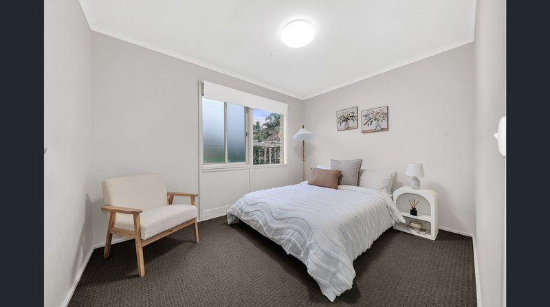 Photo - 9 Circle Drive, Cranbourne VIC 3977 - Image 8